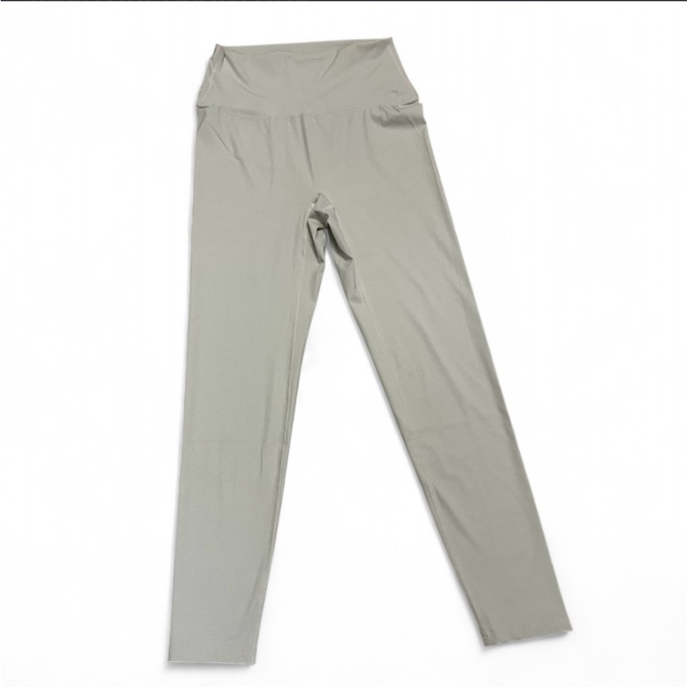 Creme lululemon leggings- size 6